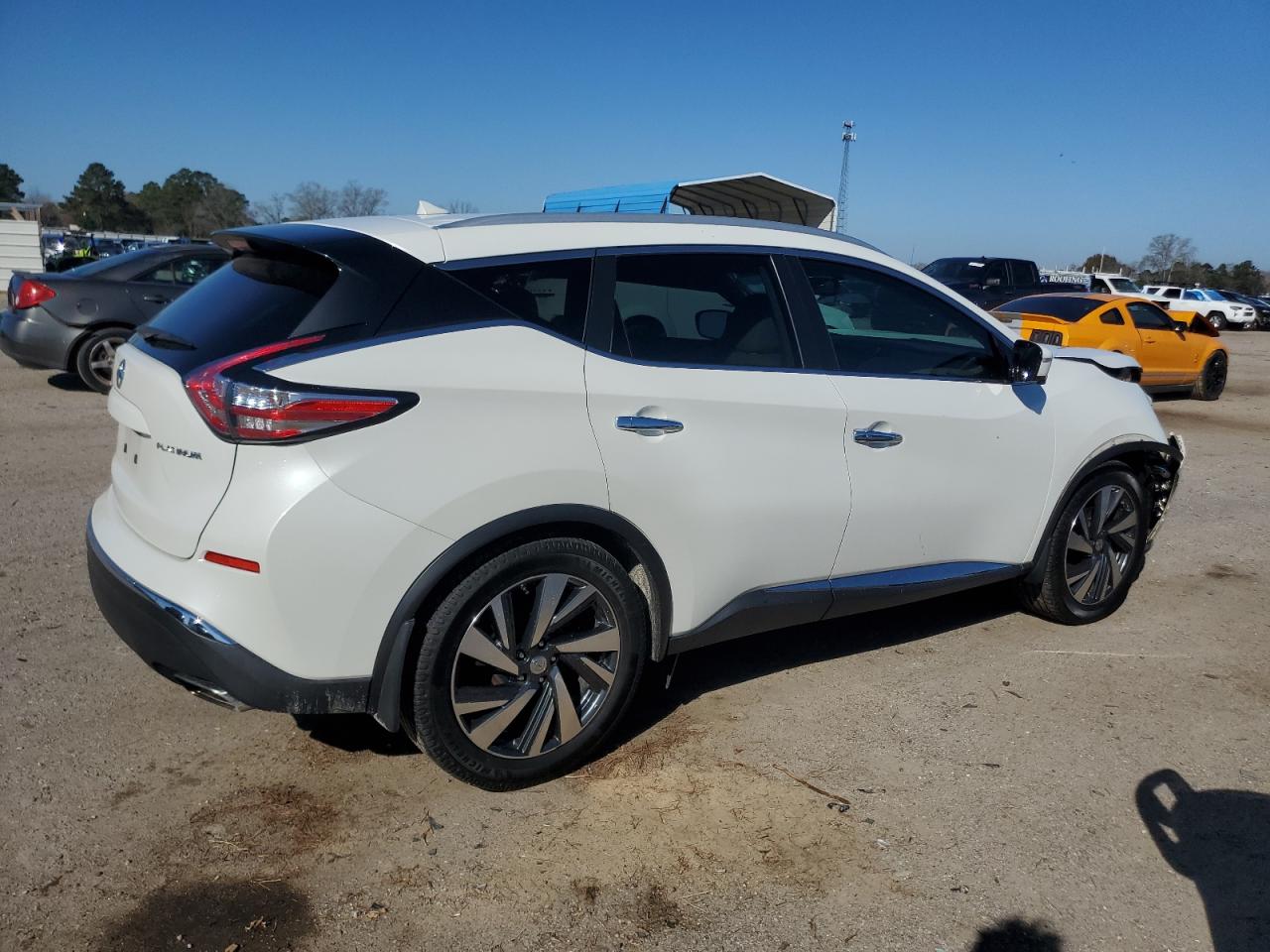 2015 Nissan Murano - Image 3