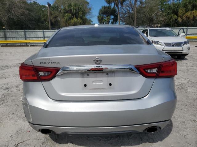  NISSAN MAXIMA 2018 Srebrny