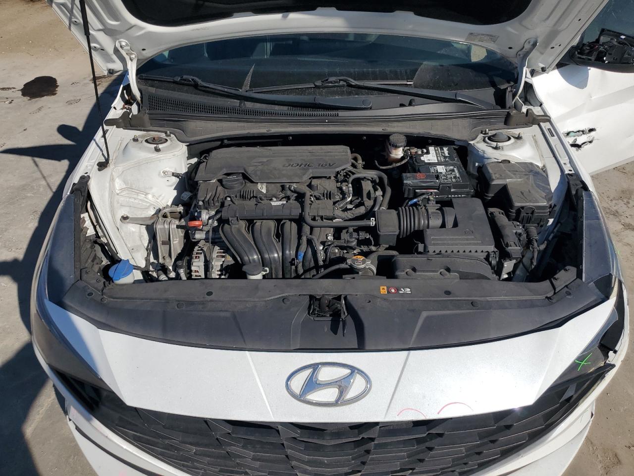 2021 Hyundai Elantra - Image 11