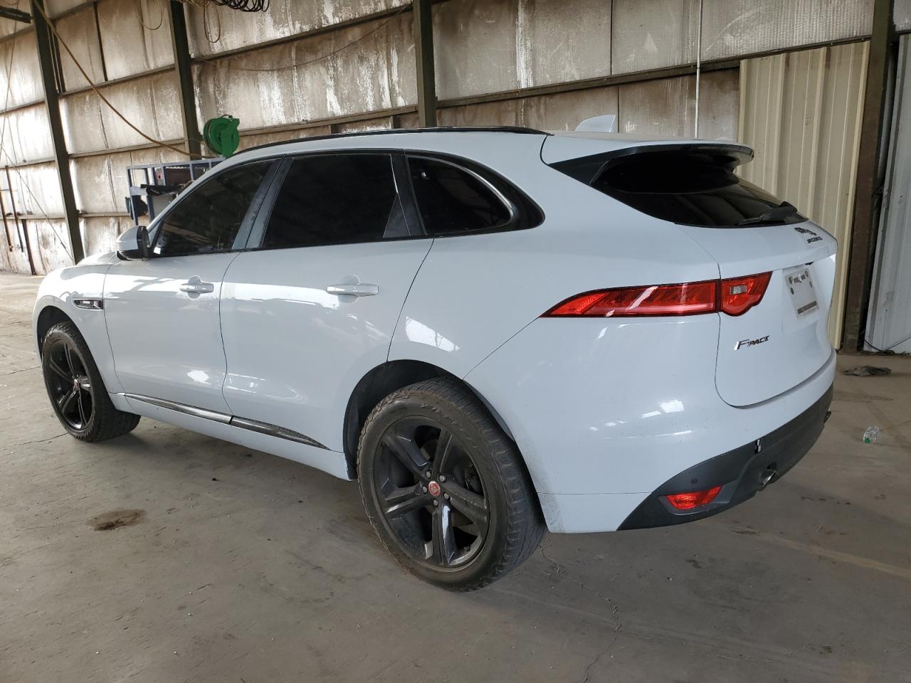 2018 Jaguar F-Pace - Image 2