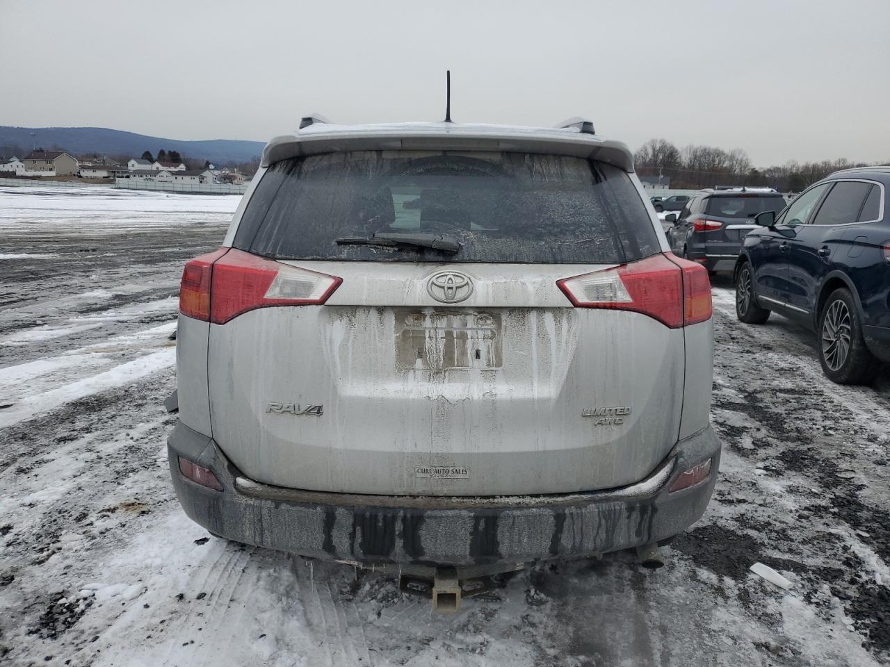 2014 Toyota RAV 4 - Image 6