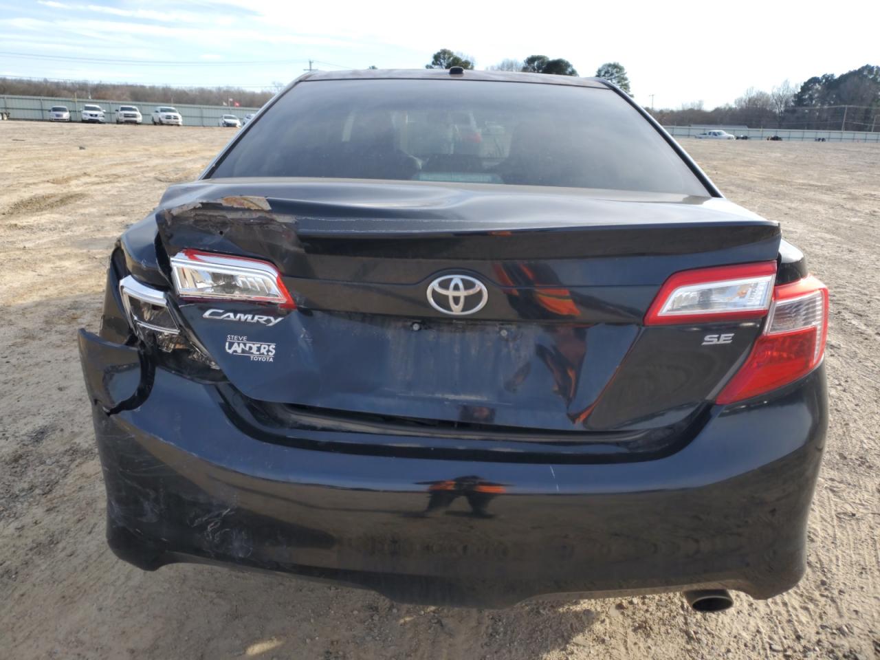 2012 Toyota Camry - Image 6