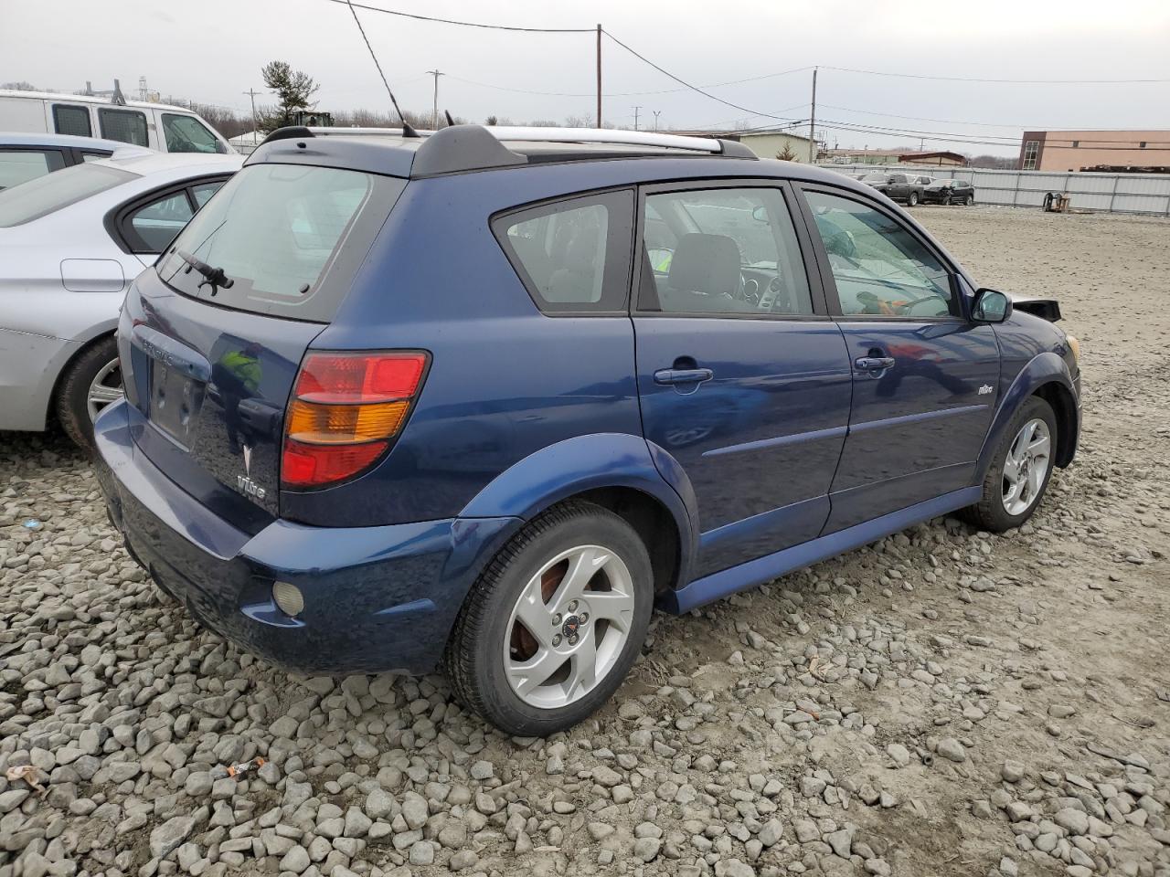 2006 Pontiac Vibe - Image 3