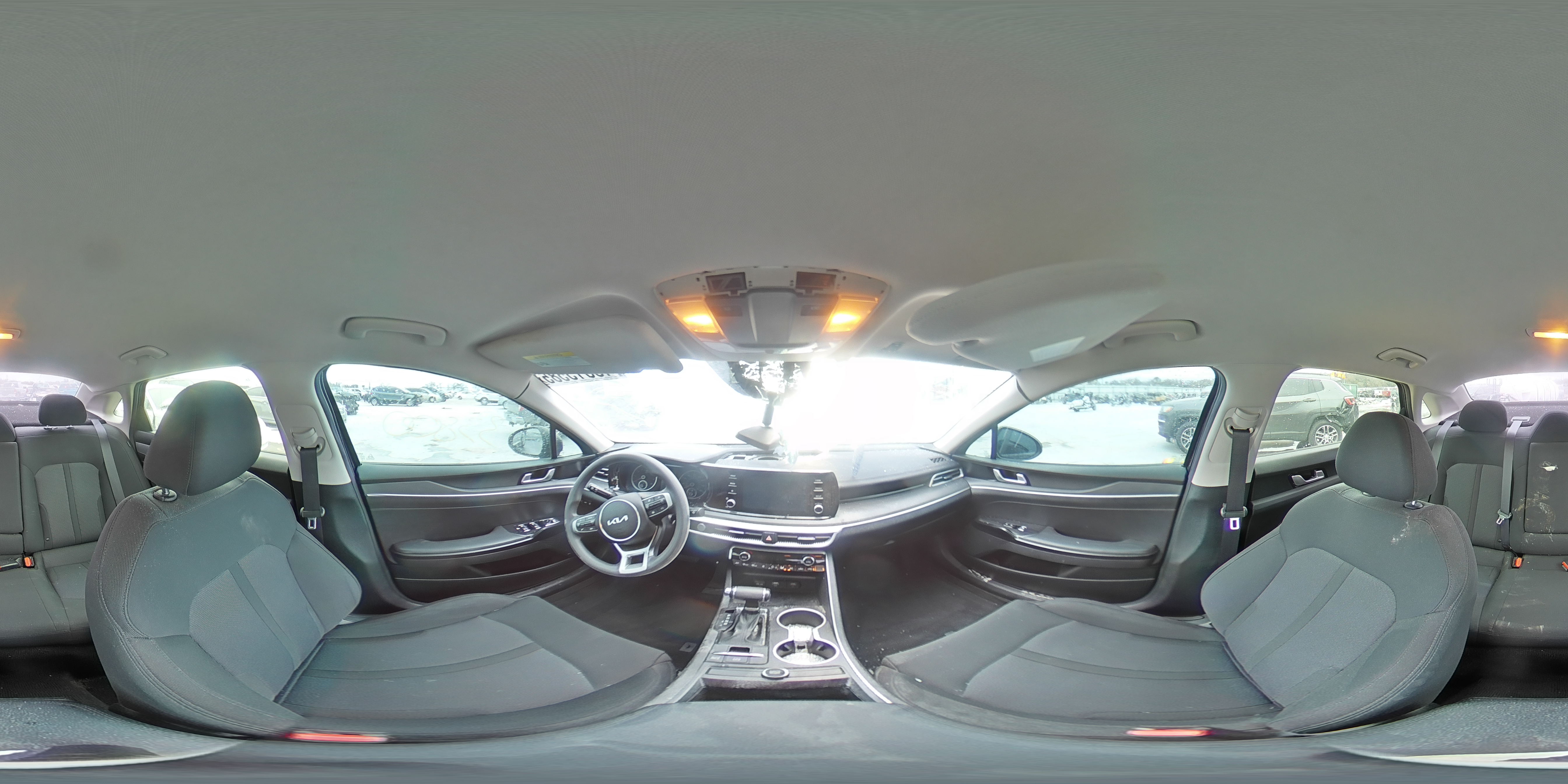 2023 Kia K5 - Image 12