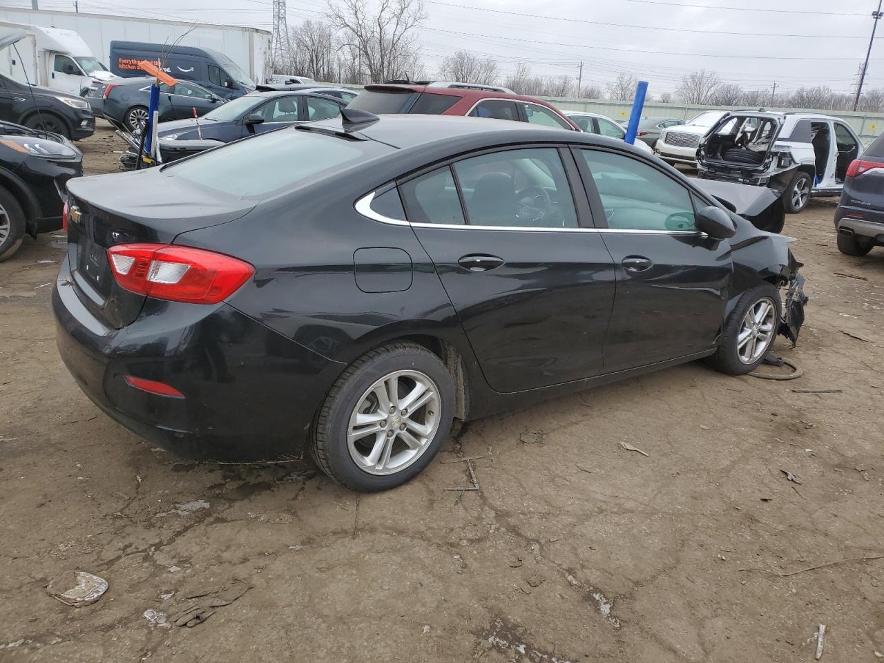 2017 Chevrolet Cruze - Image 3
