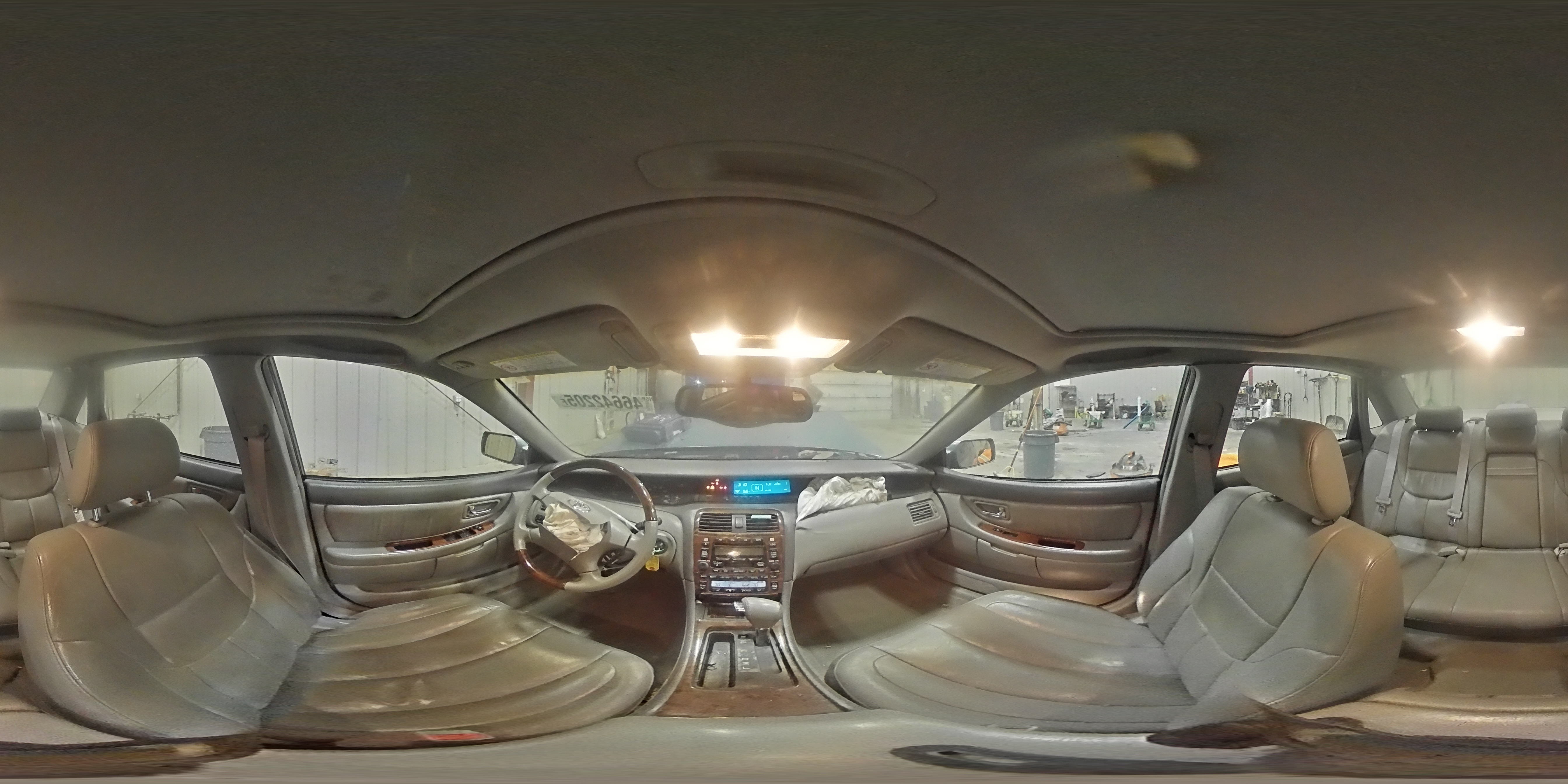 2004 Toyota Avalon - Image 12