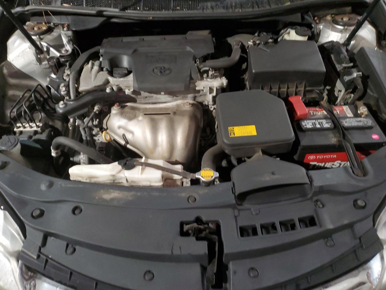 2015 Toyota Camry - Image 11