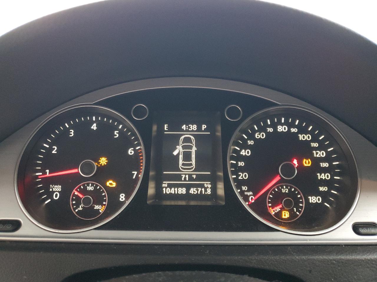 2013 Volkswagen Passat CC - Image 9