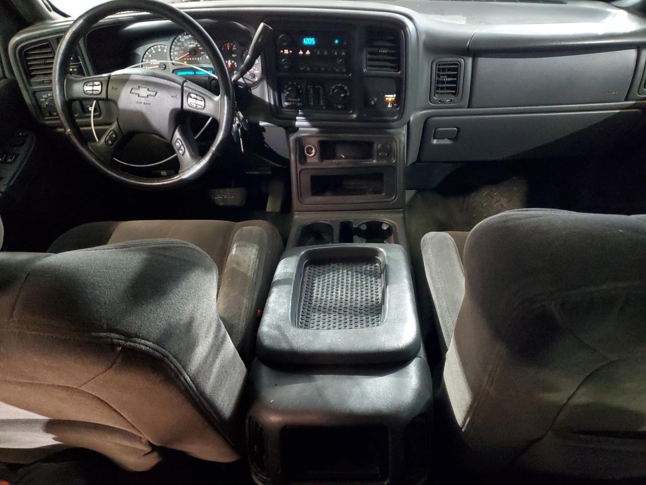 2006 Chevrolet Silverado - Image 8