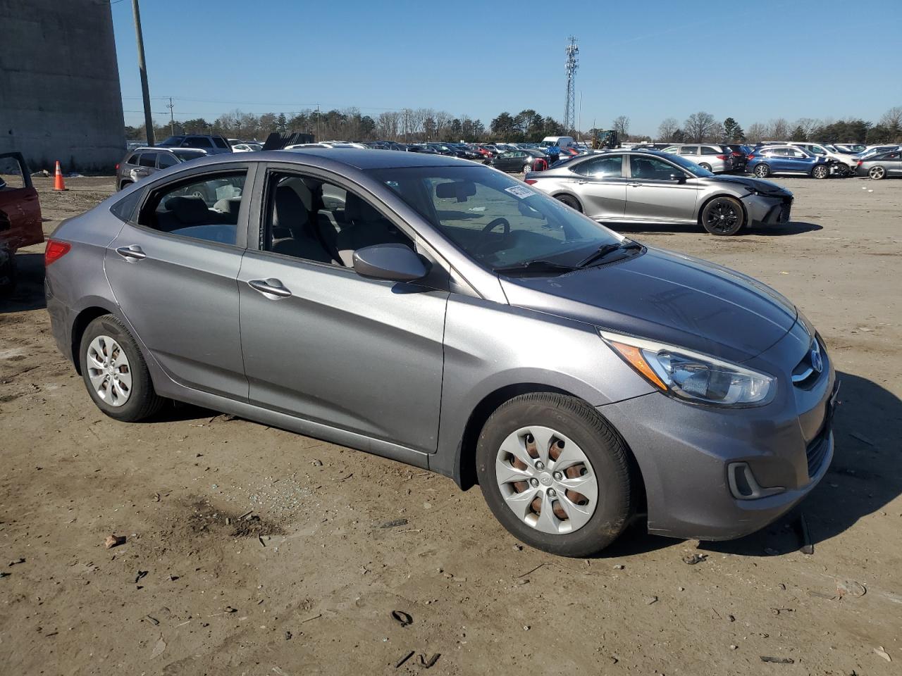 2015 Hyundai Accent - Image 4
