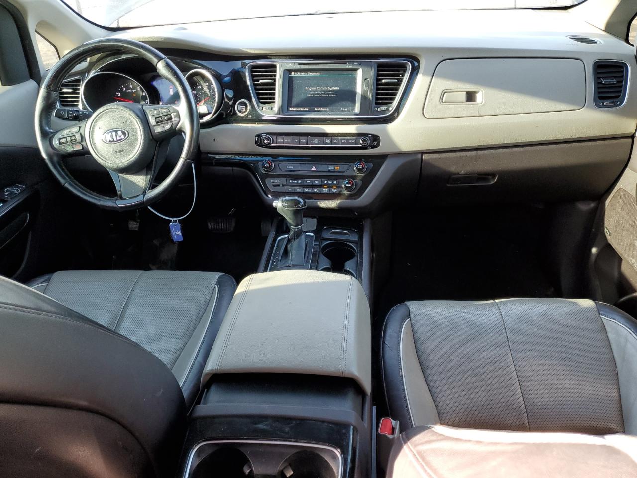 2015 Kia Sedona - Image 8
