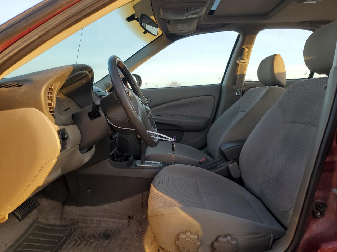 2004 Nissan Sentra - Image 7