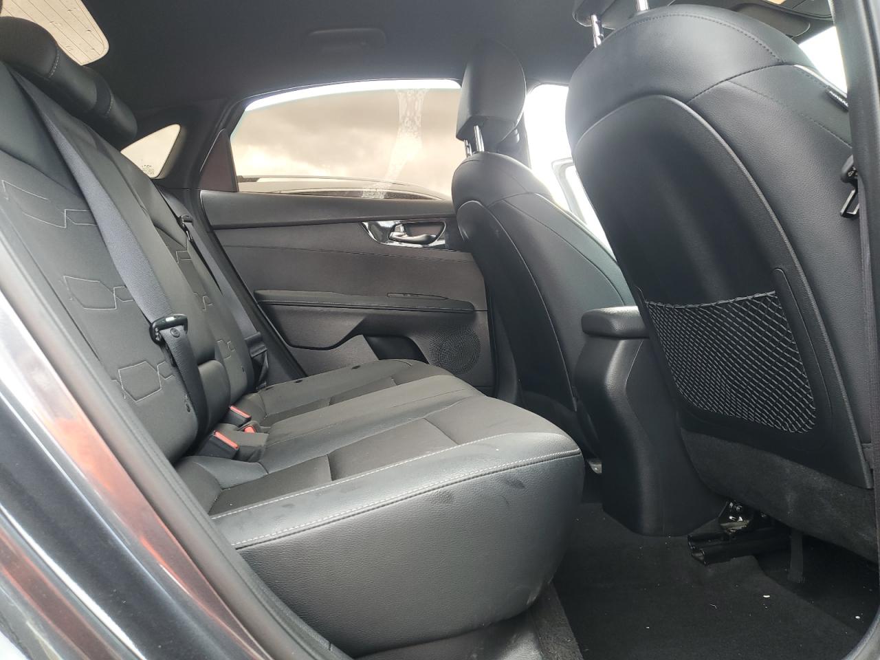 2024 Kia Forte - Image 10