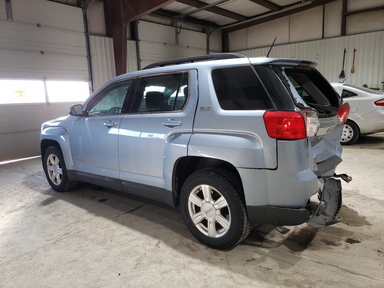 2015 GMC Terrain - Image 2