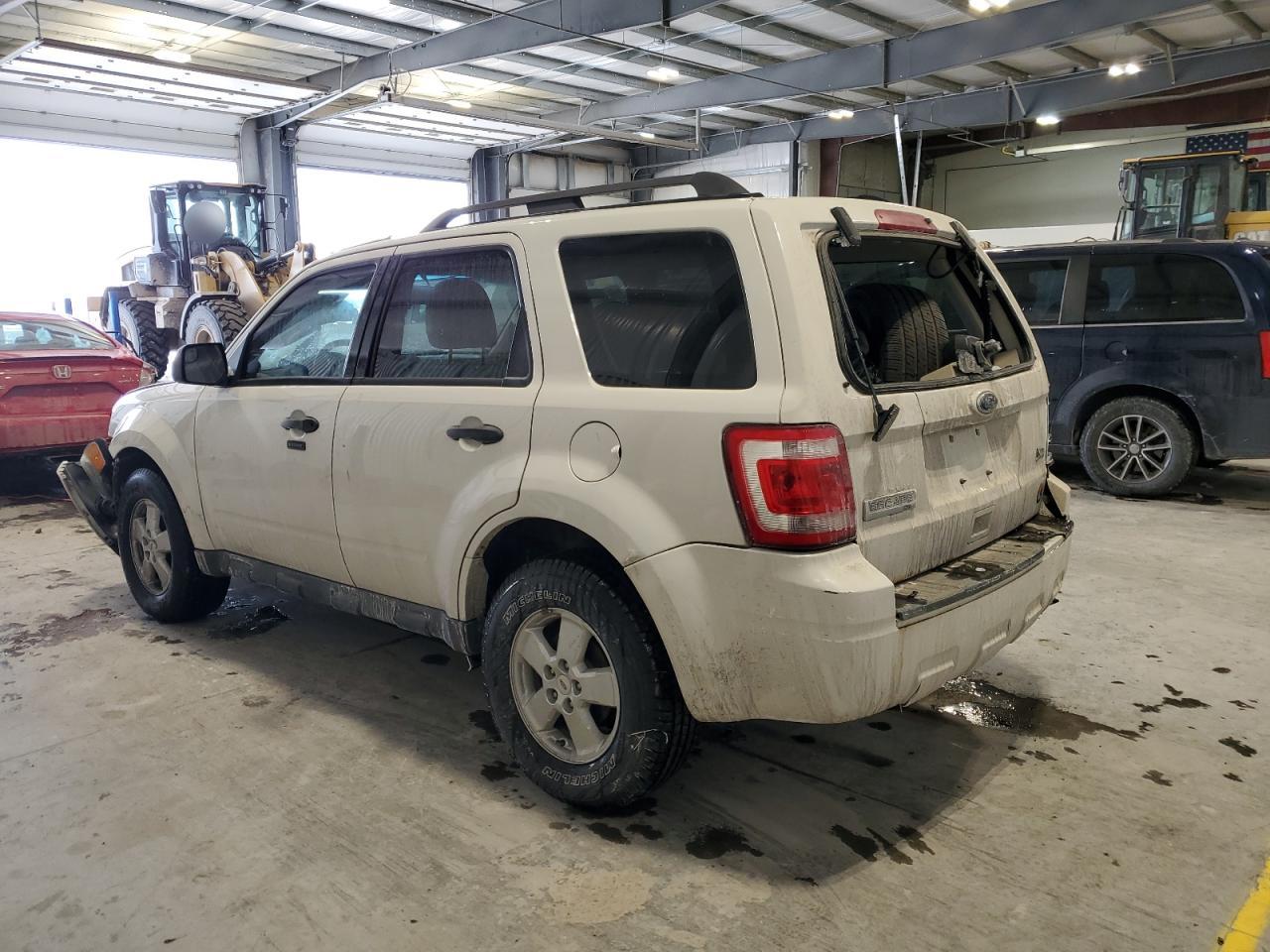 2010 Ford Escape - Image 2
