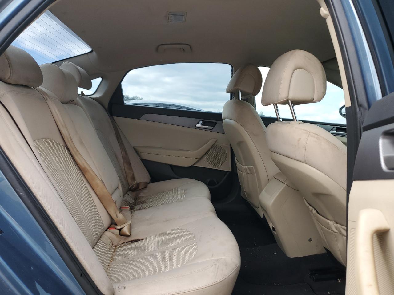 2016 Hyundai Sonata - Image 10