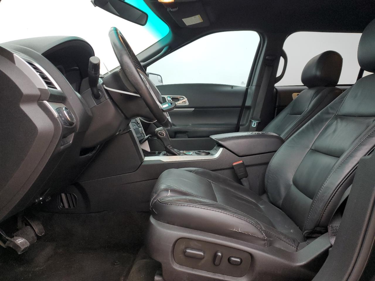2015 Ford Explorer - Image 7