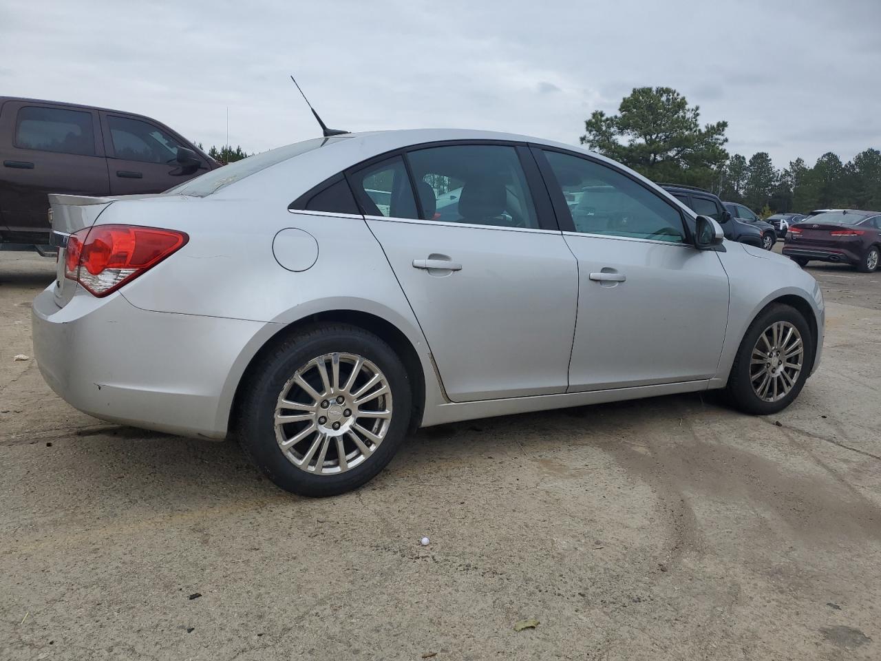 2012 Chevrolet Cruze - Image 3