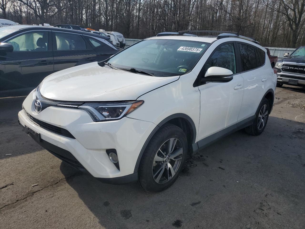 2016 Toyota RAV 4 - Image 1