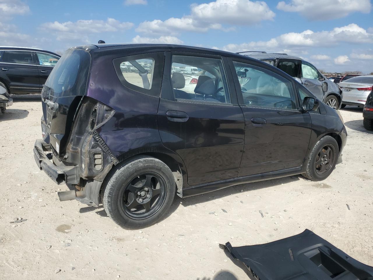 2013 Honda Fit - Image 3