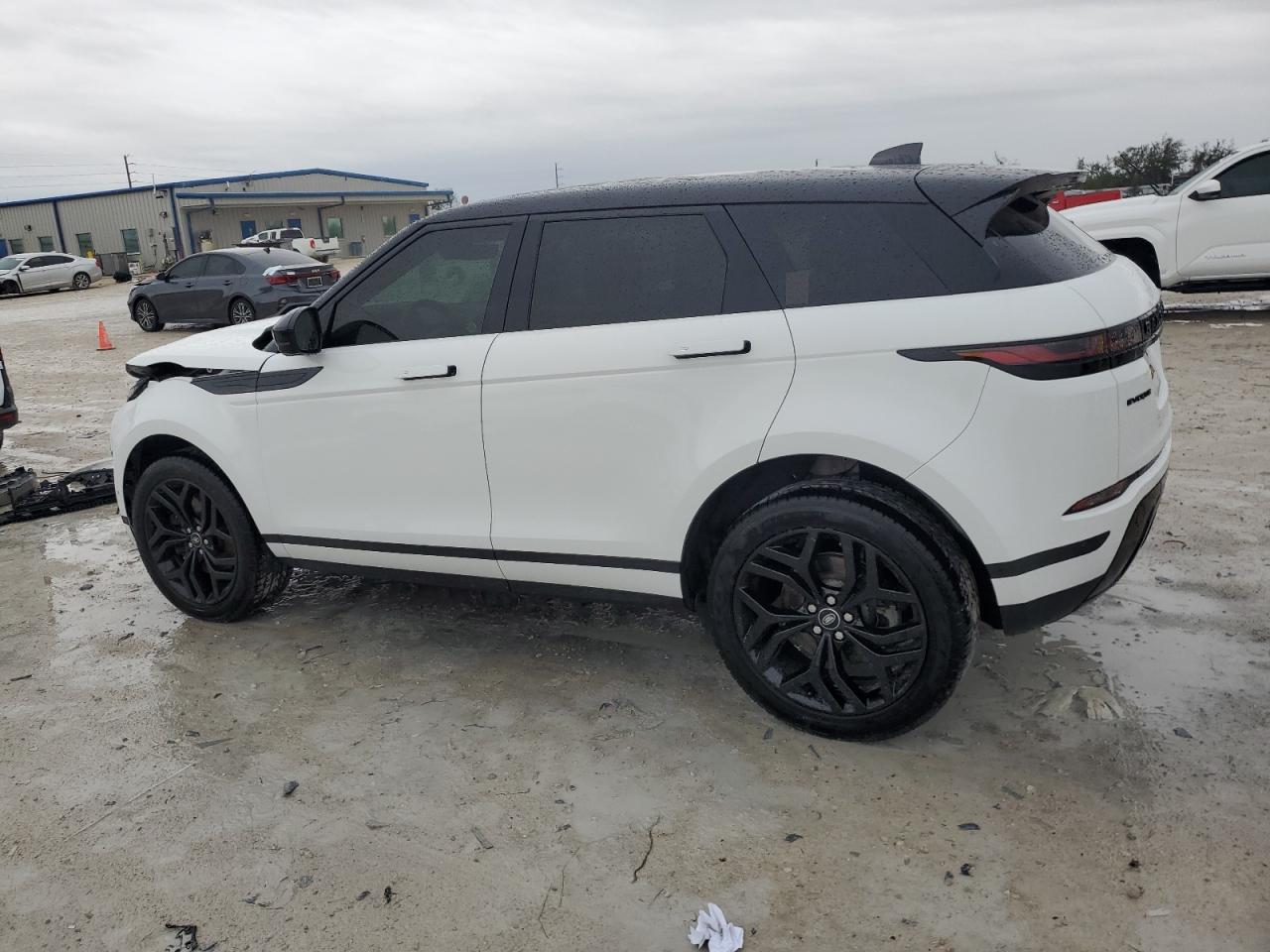 2021 Land Rover Range Rover - Image 2