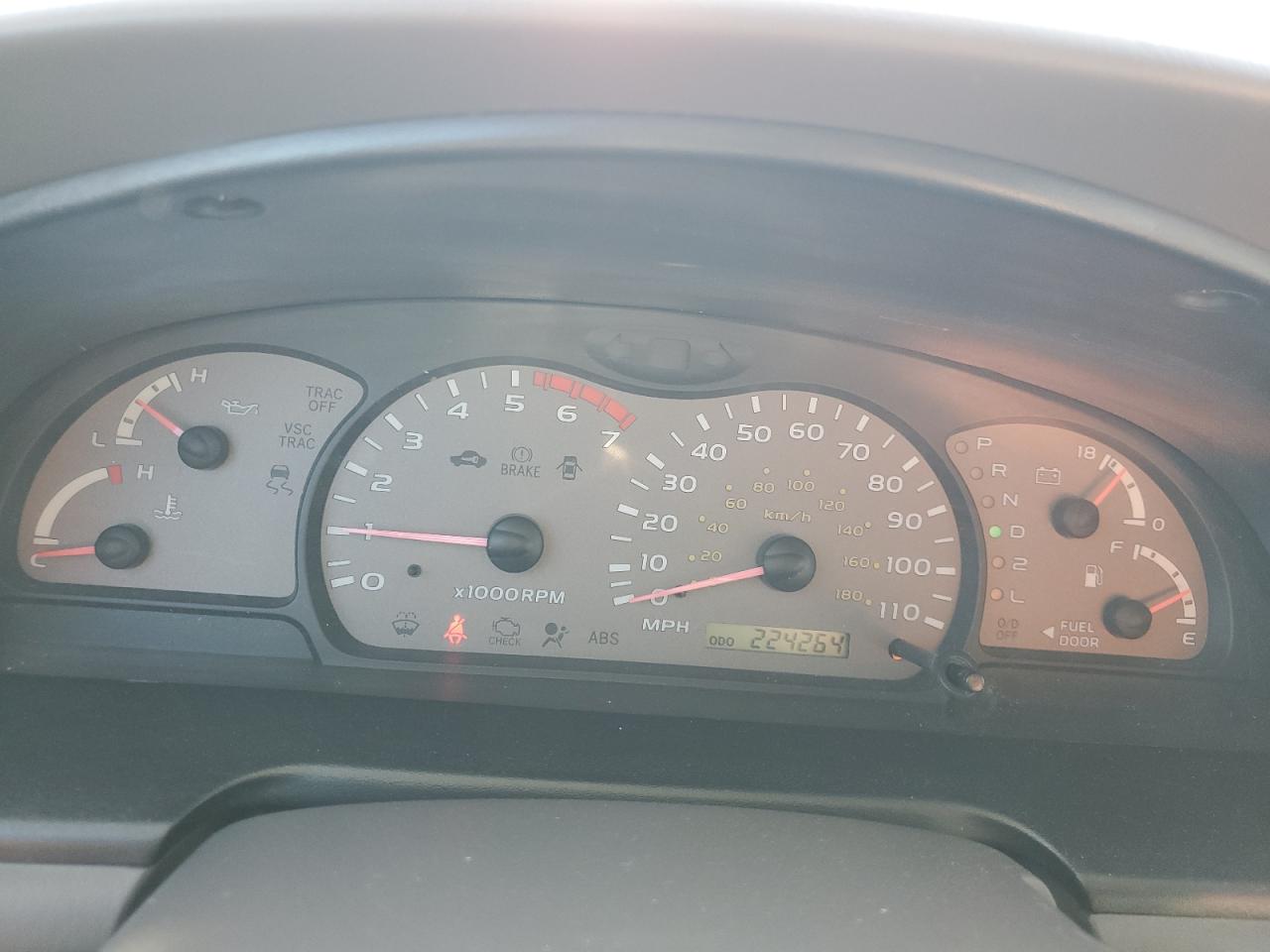 2002 Toyota Sequoia - Image 9