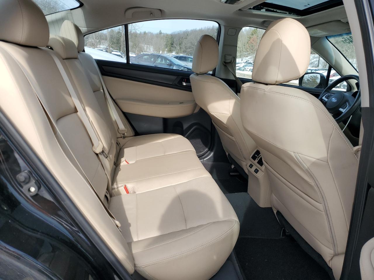 2017 Subaru Legacy - Image 10