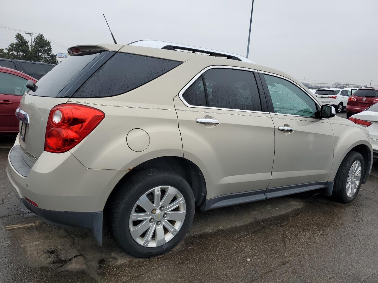 2011 Chevrolet Equinox - Image 3