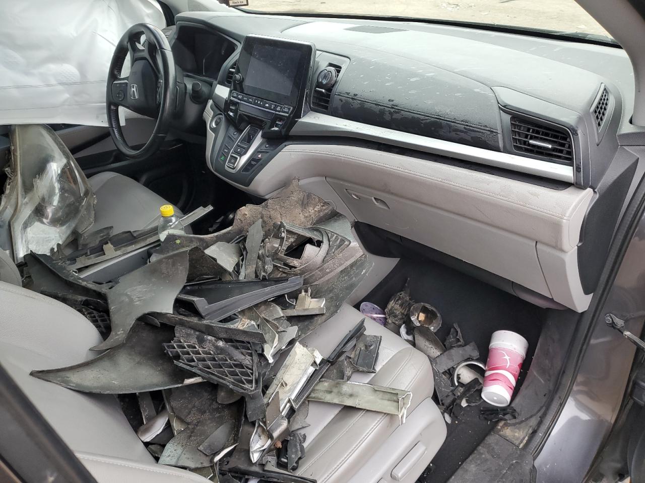 2018 Honda Odyssey - Image 8
