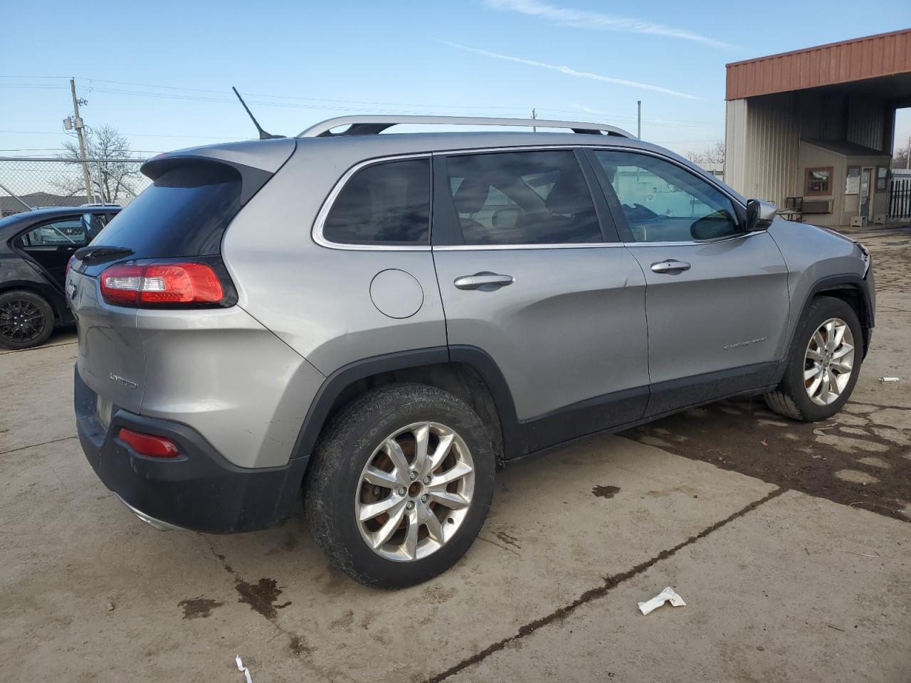 2015 Jeep Grand Cherokee - Image 3