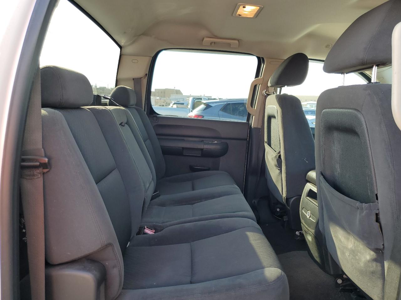 2008 Chevrolet Silverado - Image 10