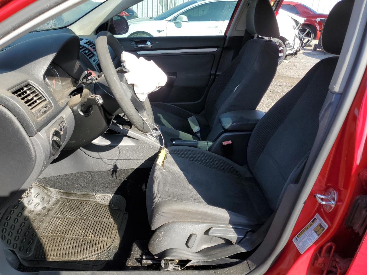 2009 Volkswagen Jetta - Image 7