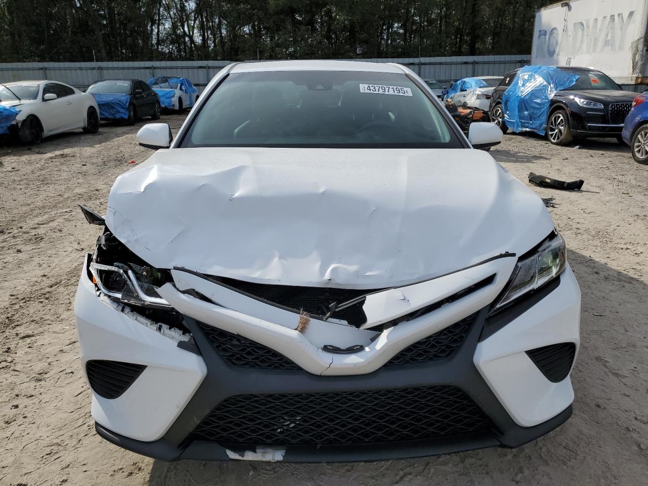 2018 Toyota Camry - Image 5