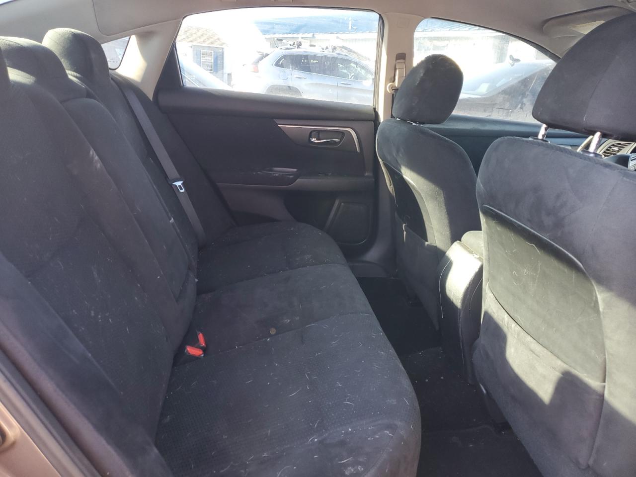 2015 Nissan Altima - Image 10