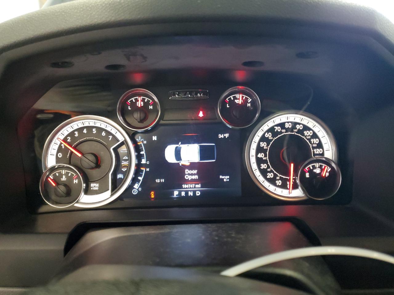 2014 RAM 1500 - Image 9