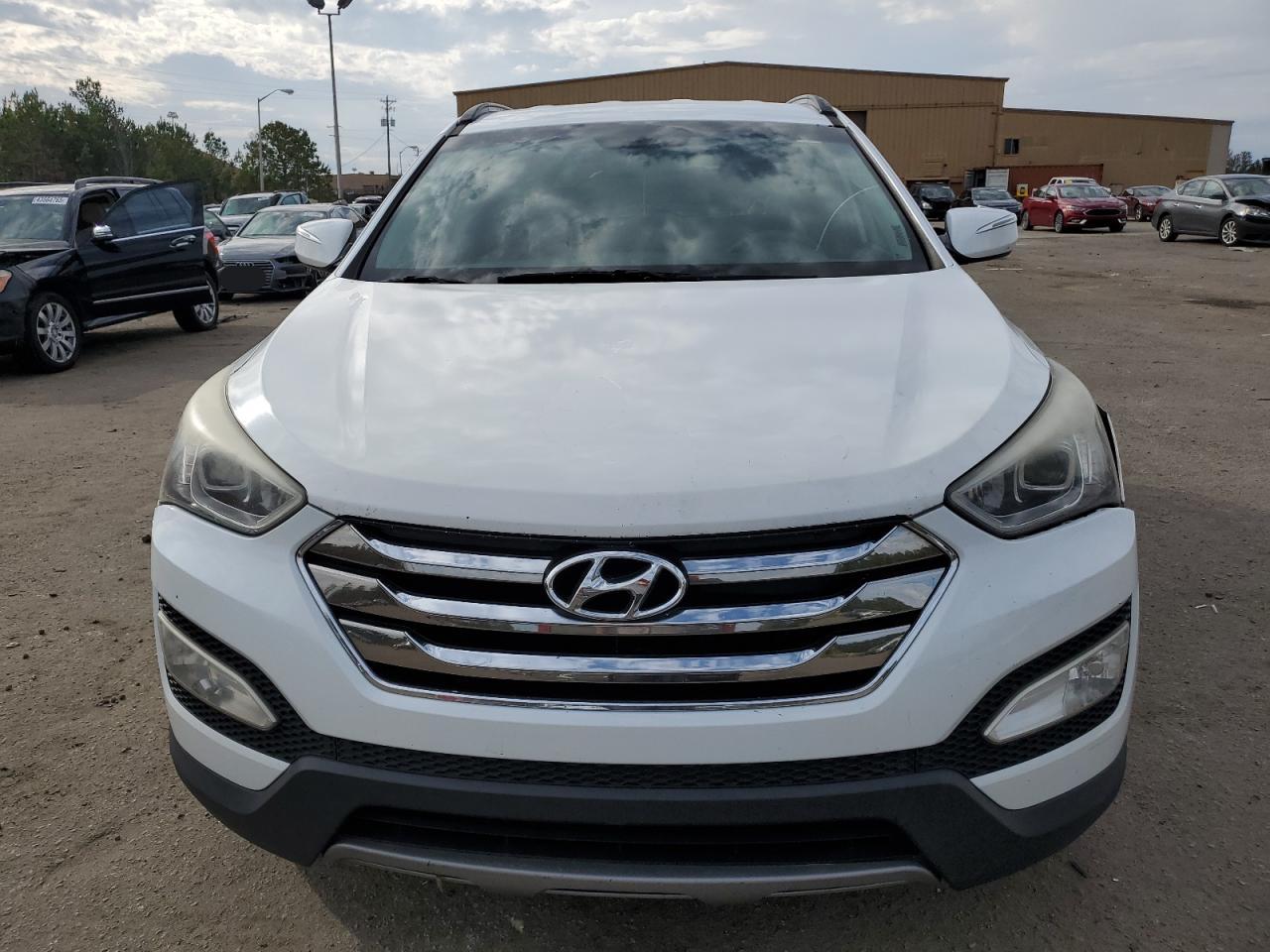 2014 Hyundai Santa Fe - Image 5