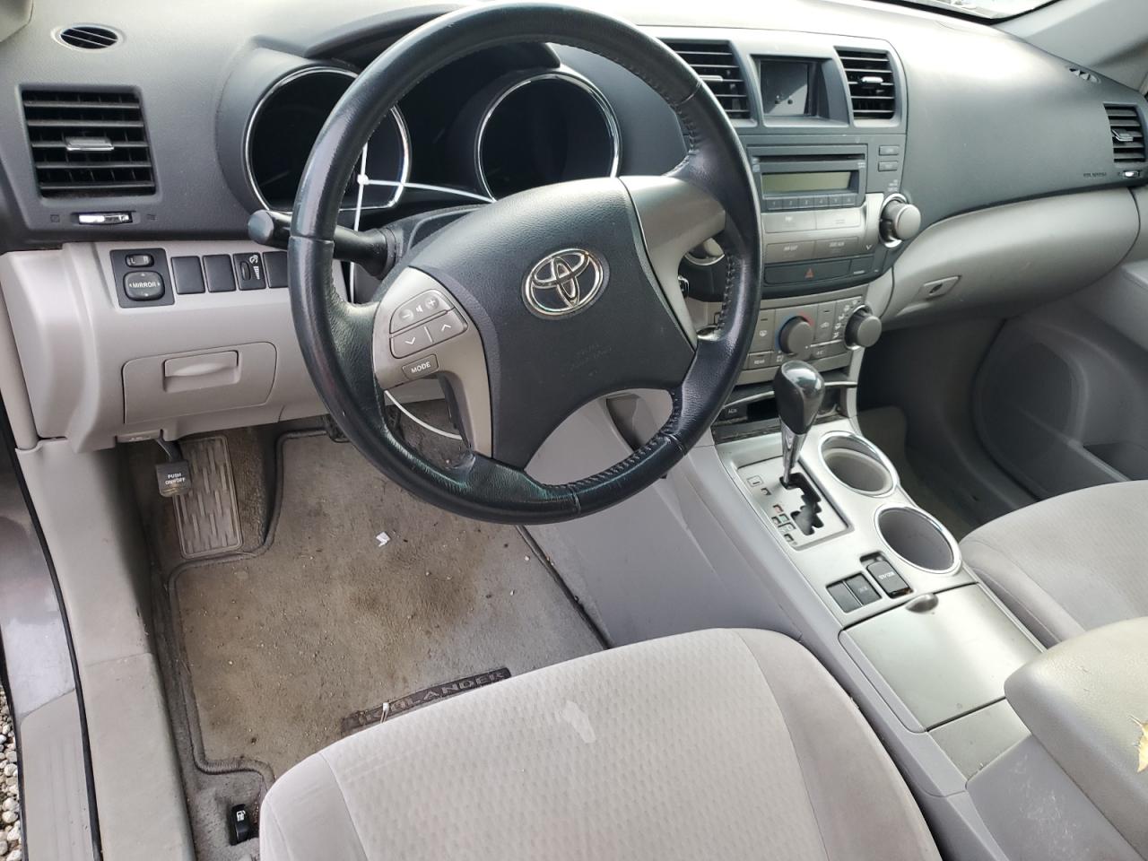 2009 Toyota Highlander - Image 8