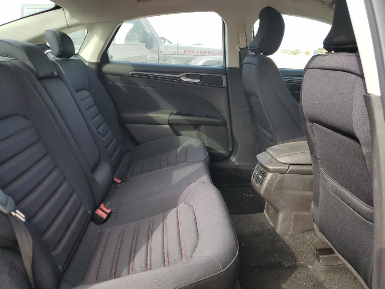 2016 Ford Fusion - Image 10