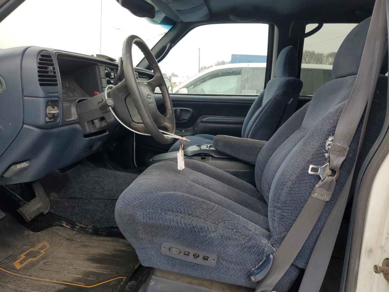 1997 Chevrolet Tahoe - Image 7