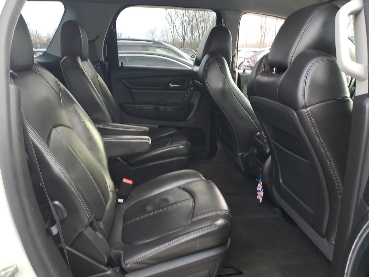 2014 GMC Acadia - Image 11