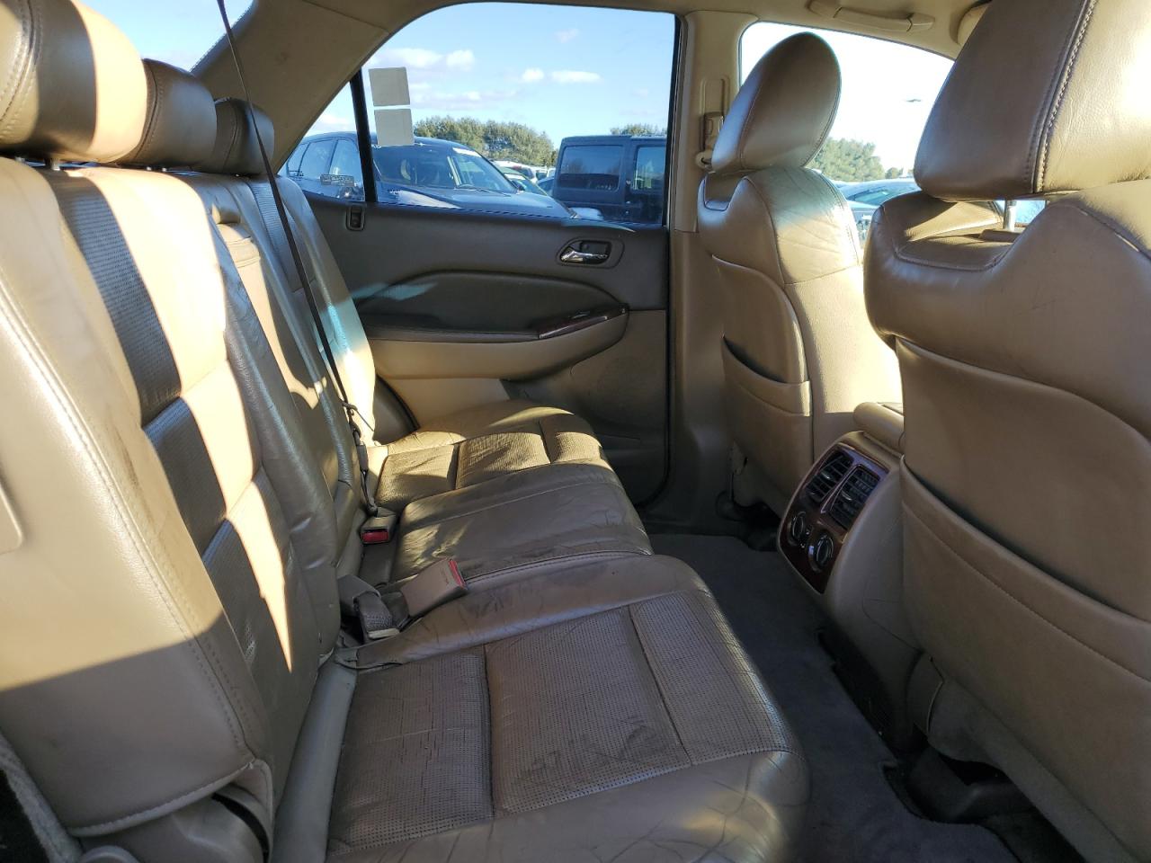2005 Acura MDX - Image 11