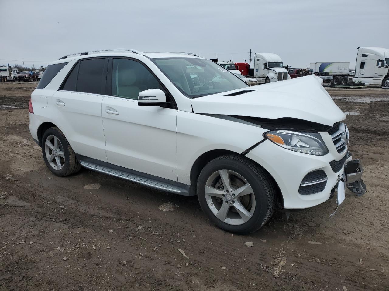2016 Mercedes-Benz GLE - Image 4