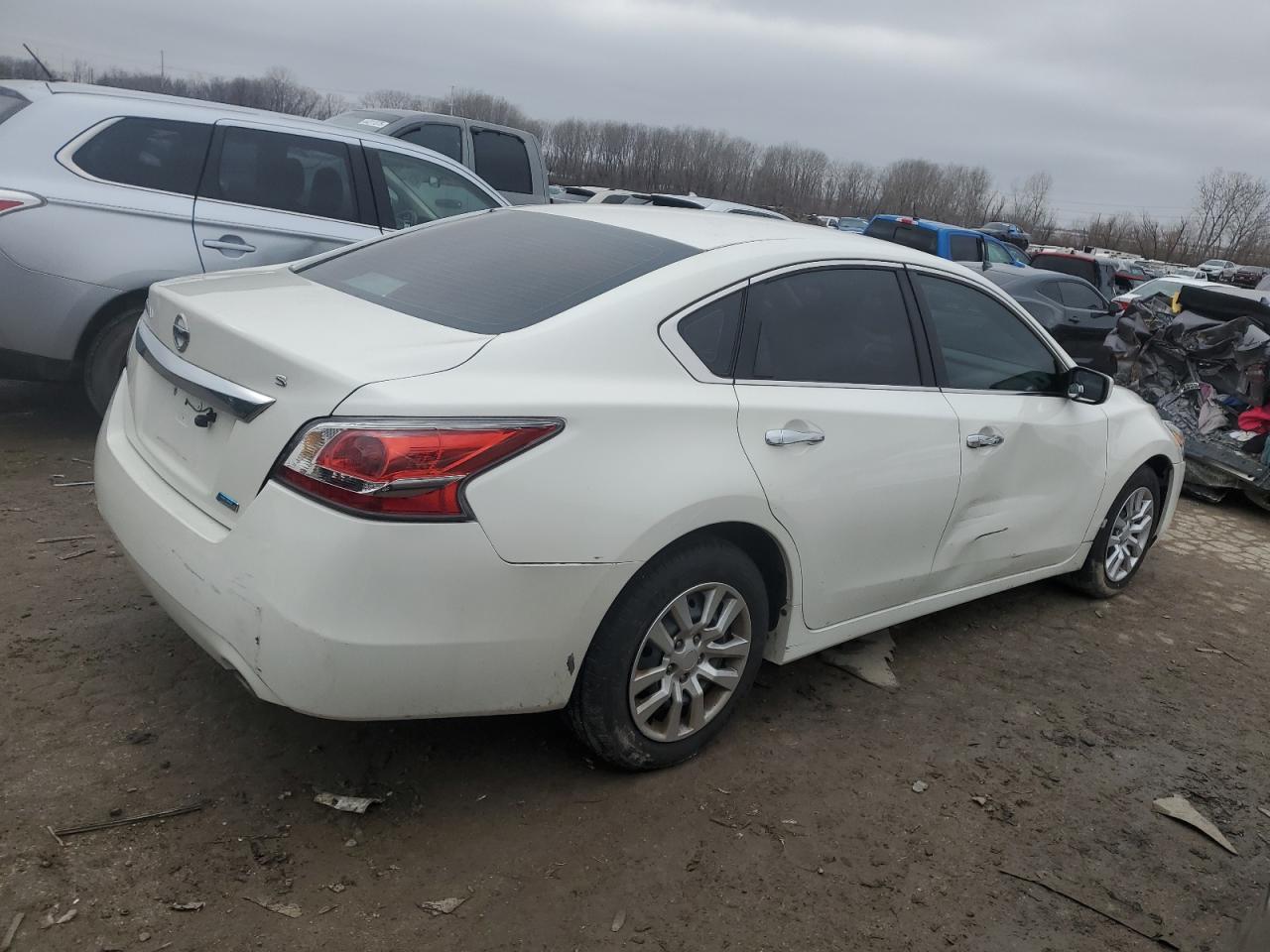 2014 Nissan Altima - Image 3