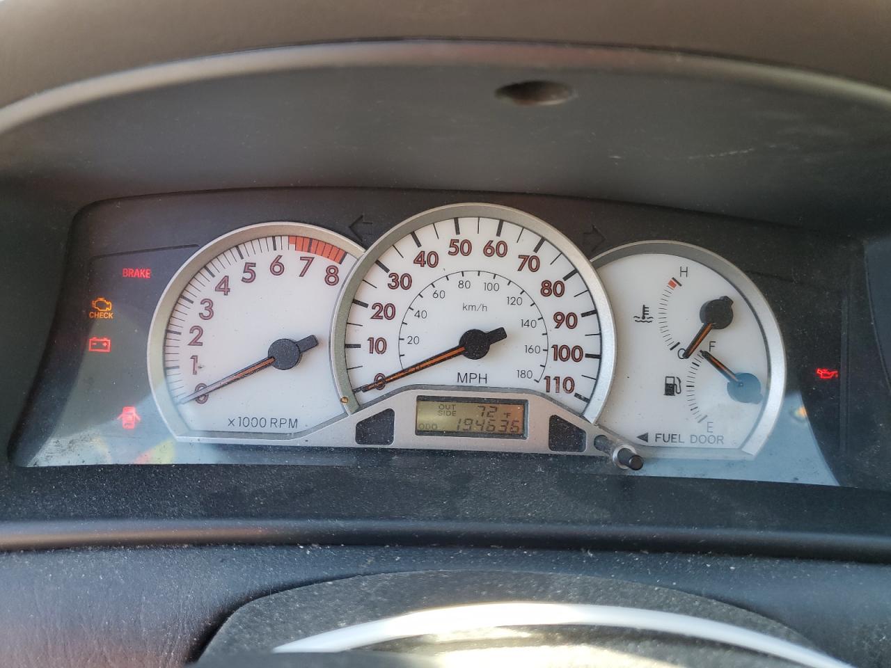 2005 Toyota Corolla - Image 9