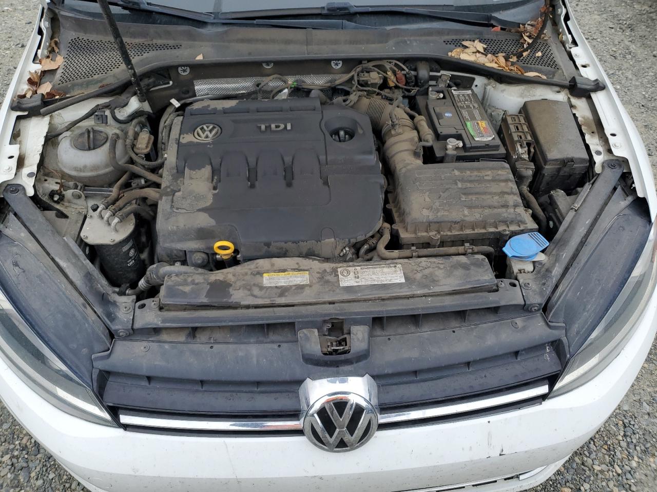 2015 Volkswagen Golf - Image 11