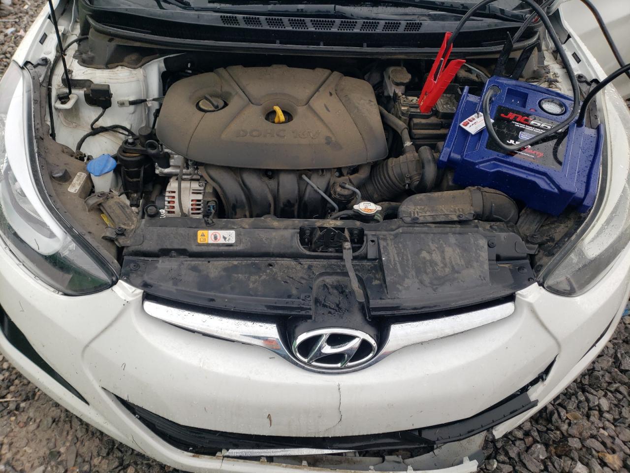 2016 Hyundai Elantra - Image 11