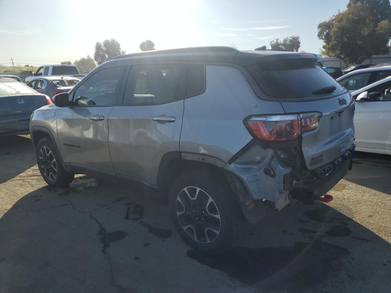 2019 Jeep Compass - Image 2