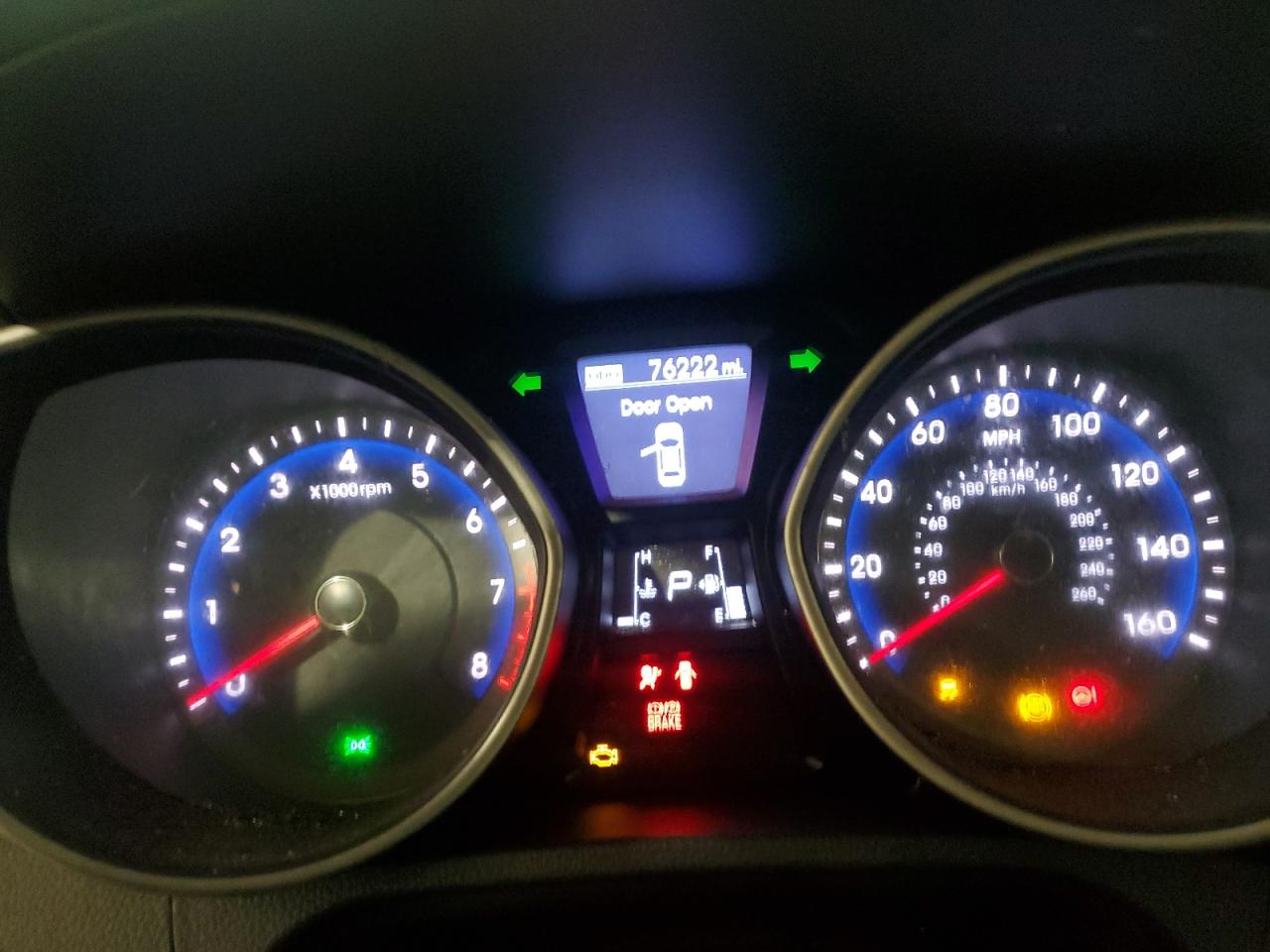 2013 Hyundai Elantra - Image 9