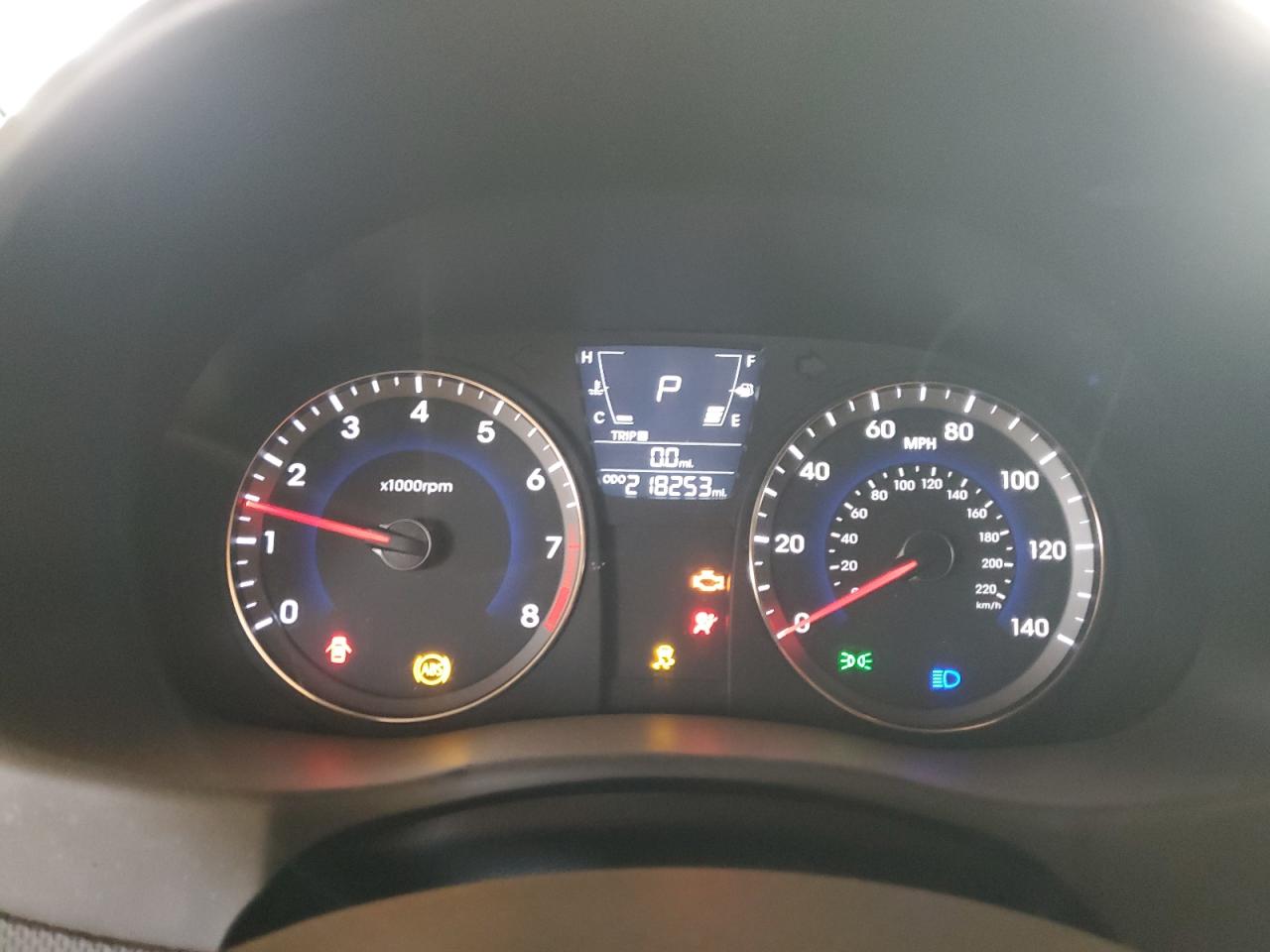 2013 Hyundai Accent - Image 9