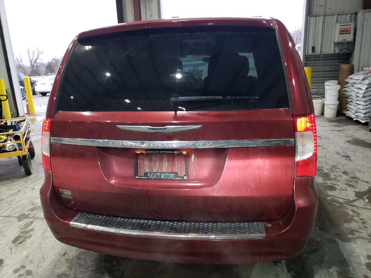 2014 Chrysler Town & Country - Image 6